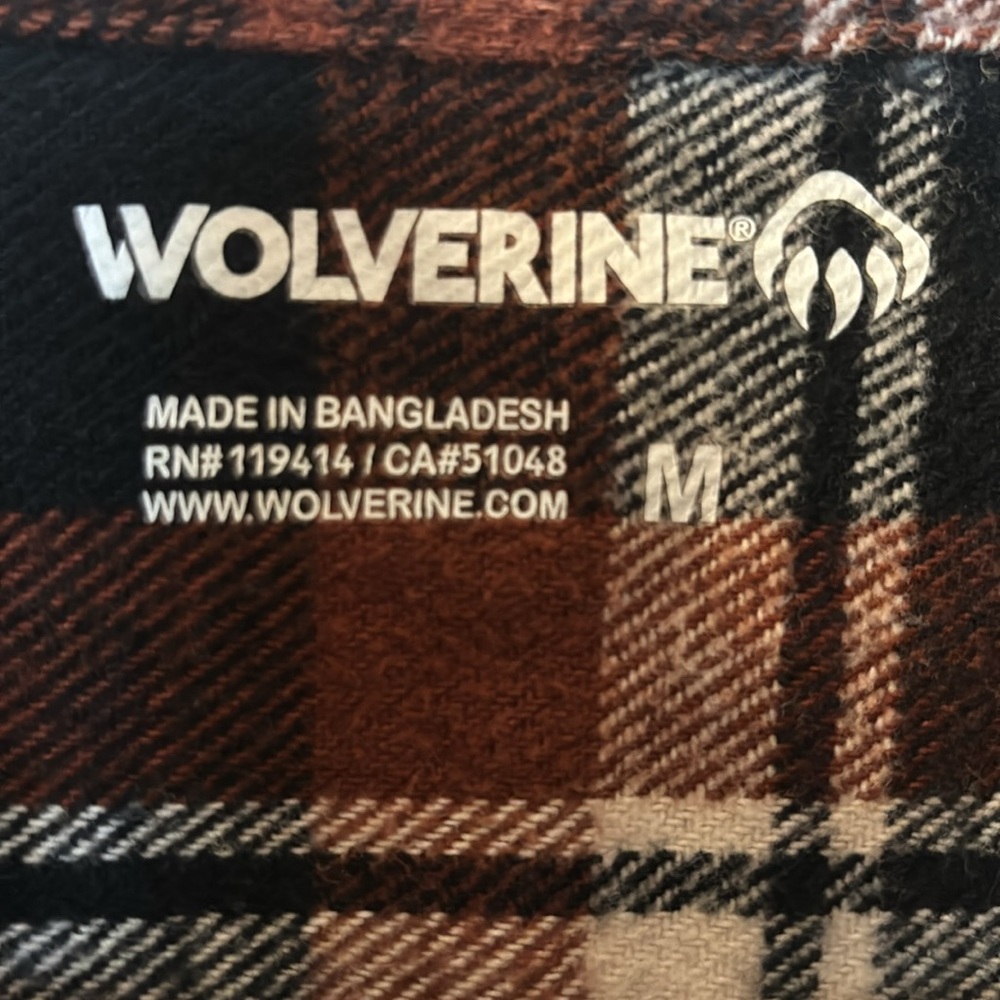 Wolverine Button Down Flannel Size Medium - image 3